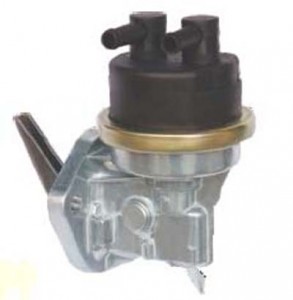 JOHN DEERE FUEL PUMP RE38009